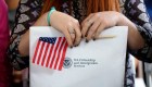 EE.UU. extiende todo 2020 suspensión de visas de trabajo