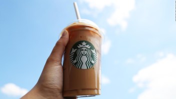 Starbucks cerrará 400 tiendas y se enfocará en pedidos para llevar