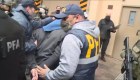 Ordenan detenciones por presunto espionaje a Cristina Fernández
