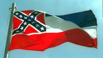En una votación histórica, Mississippi aprueba proyecto de ley para eliminar símbolo confederado de la bandera estatal