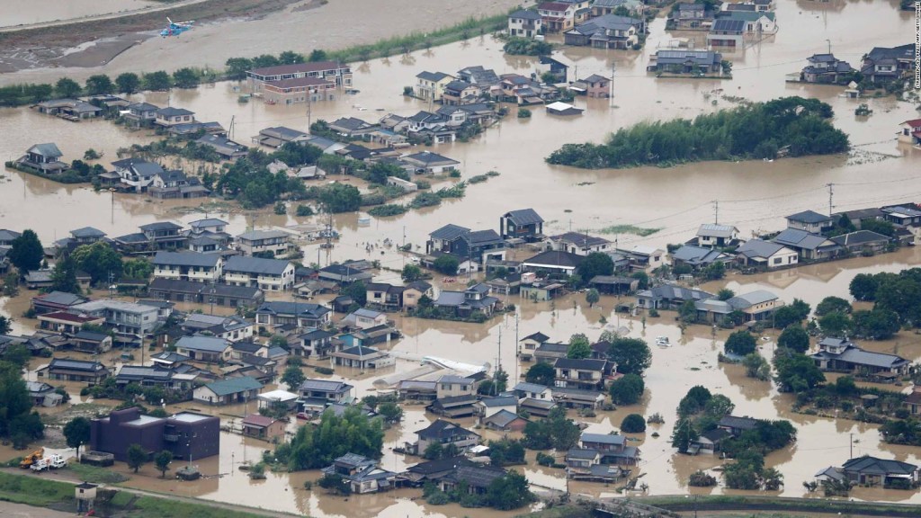 Lluvias obligan a evacuar a 270.000 personas en Japón