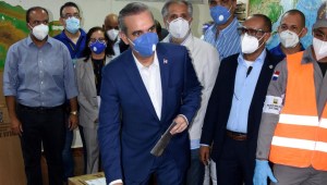 Luis Abinader lidera elecciones en República Dominicana