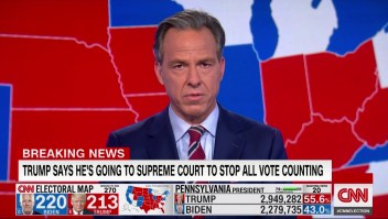 "Increíblemente decepcionante", el presentador de CNN Jake Tapper critica el escalofriante discurso de Trump tras las elecciones