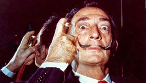 Cómo Salvador Dalí influye en la moda y tu armario