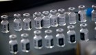 Pfizer y Moderna prueban eficacia de sus vacunas