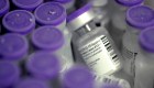 Vacuna de Pfizer serviría en nuevas variantes
