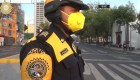 Policía regresa dinero para comprar un tanque de oxígeno