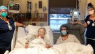 Enfermeras preparan cena romántica en hospital