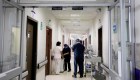 Ecuador: hospital con pacientes covid-19 en el piso