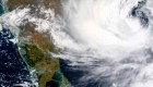 Alerta por ciclón Yaas y evacuación masiva en la India
