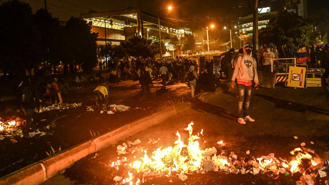 Diálogos en Colombia están congelados y hubo disturbios
