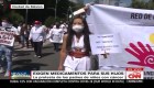 Padres mexicanos exigen medicamentos para sus hijos 