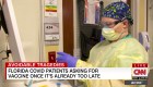 Pacientes con covid-19 en UCI ruegan ahora por una vacuna, relata enfermera a CNN