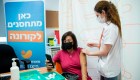 Israel aplica una tercera dosis de Pfizer-BioNTech