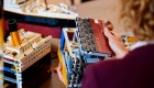 Mira este Titanic a escala de 9.090 piezas de LEGO
