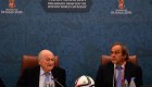 Acusan a Blatter y Platini de fraude