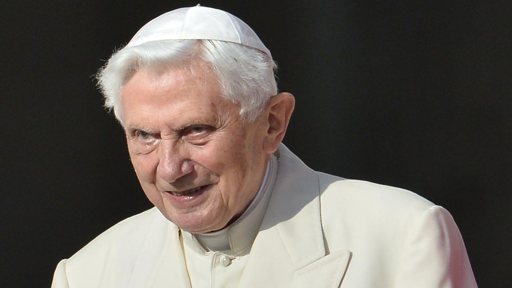Investigación pone en aprietos a Benedicto XVI