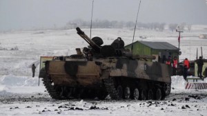 Fuerzas rusas aumentan su presencia cerca de Ucrania