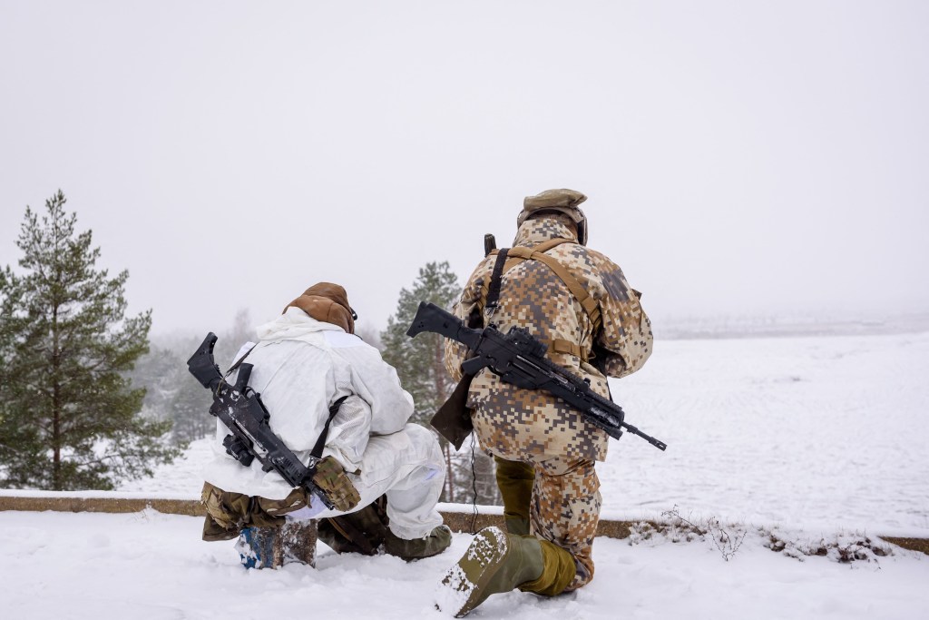 La OTAN y Estados Unidos analizan enviar tropas a Europa Oriental en defensa de Ucrania
