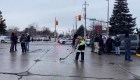 Así juegan al hockey en medio de las protestas en Canadá