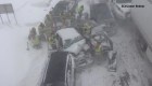 Bomberos al rescate en choque múltiple por intensas nevadas