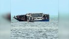 Embarcación con 300 migrantes encalla en Florida