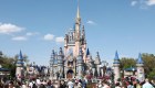 ¿Qué impide que Florida retire estatus especial a Disney por ahora?