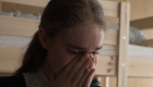 “Trato de no llorar”: así sobrevive una joven ucraniana lejos de su familia por la guerra