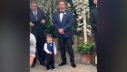 Niño de 3 años roba toda la atención en la boda de sus papás