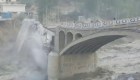 Imágenes impactantes del colapso de un puente en Pakistán