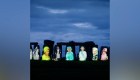 Decoran Stonehenge con retratos de la reina Isabel II