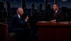Jimmy Kimmel presiona a Biden sobre el control de armas