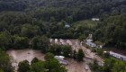 Mira las imágenes de las devastadoras inundaciones en Virginia