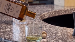 Mira cómo se produce whisky a base de maíz