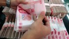 El yuan chino cae a su nivel más bajo desde 2020