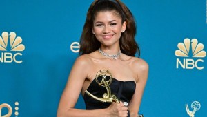 Zendaya y su elegante vestido en los Premios Emmy 2022