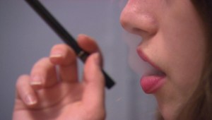 Crece el uso de cigarrillos electrónicos en jóvenes de EE.UU.