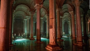 Imágenes de la restauración de la Cisterna Basílica de Estambul