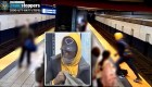 Mira el aterrador momento en que empujan a un hombre a las vías del metro