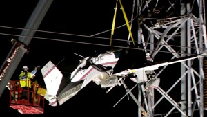 Avioneta choca contra torre eléctrica en Maryland