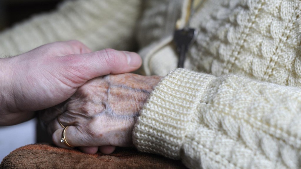 Fármaco ofrece resultados positivos contra el alzhéimer, celebra doctora