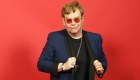 ¿Por qué Elton John se despide de seguidores en Twitter?