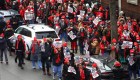 "Necesitamos más enfermeras", reclaman santiarios en huelga