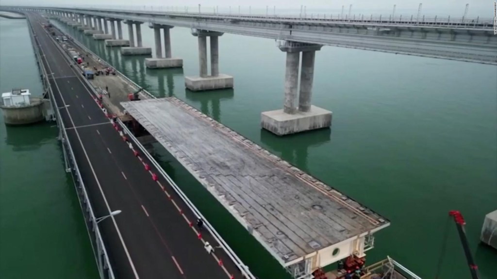 Así luce el reparado puente de Crimea que fue gravemente dañado en 2022