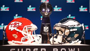 Super Bowl: aficionado de Chiefs dona riñón a uno de Eagles