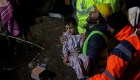 Horas críticas en Turquía, pero avanza el rescate de personas con vida