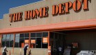 La Policía detiene a mujer que mató a un empleado de Home Depot