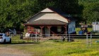 Descubren 7 cuerpos en propiedad de delincuente sexual en Oklahoma