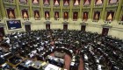 Tensa sesión en el Congreso argentino durante informe del jefe de Gabinete