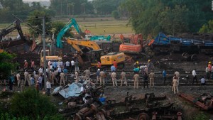 Vídeo muestra escenas del mortal accidente de tren en la India